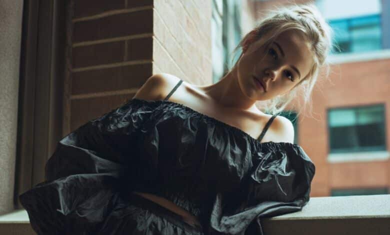 Modern editorial styling of babydoll top trend